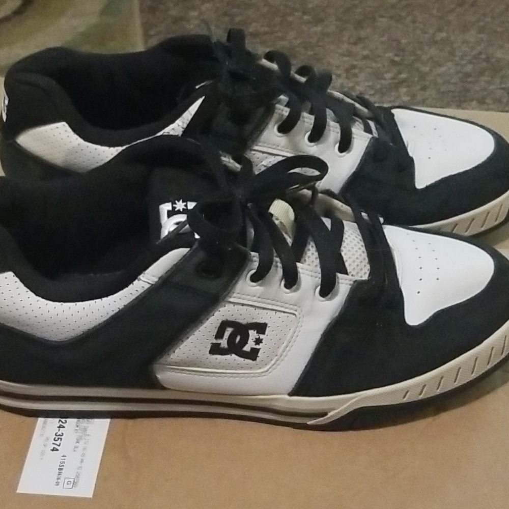 DC shoes
